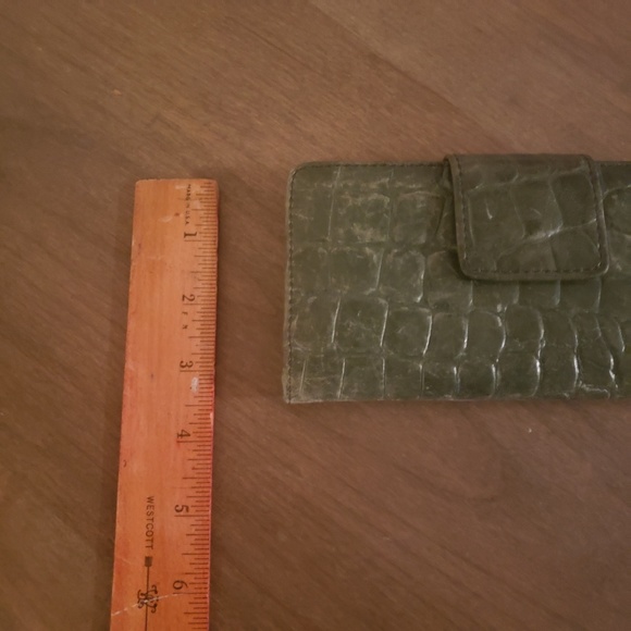 Fossil Green Alligator wallet - Picture 6 of 6